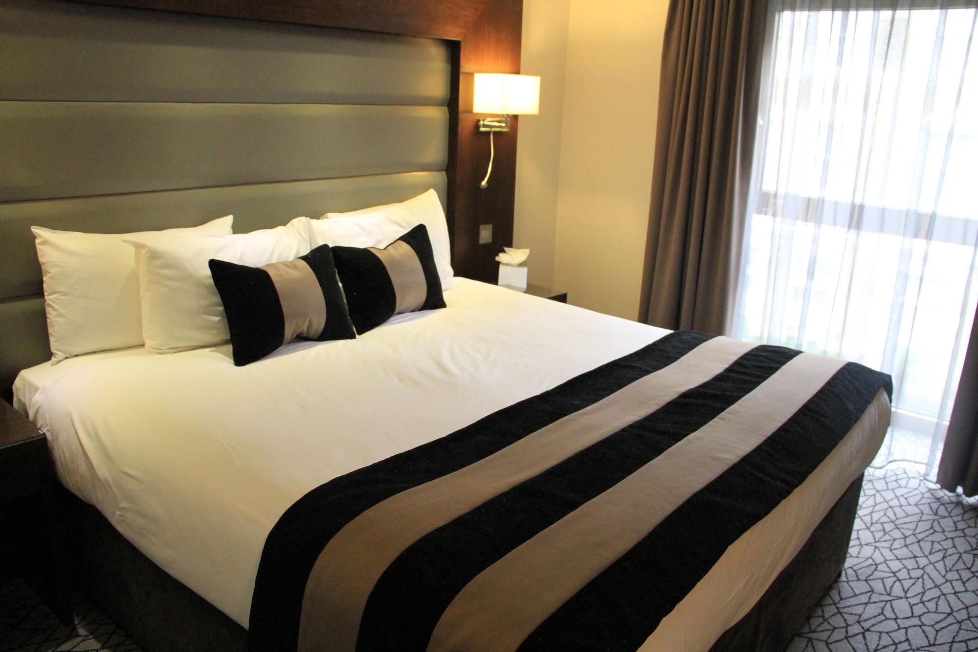 Park Grand London Kensington Hotel Exterior photo