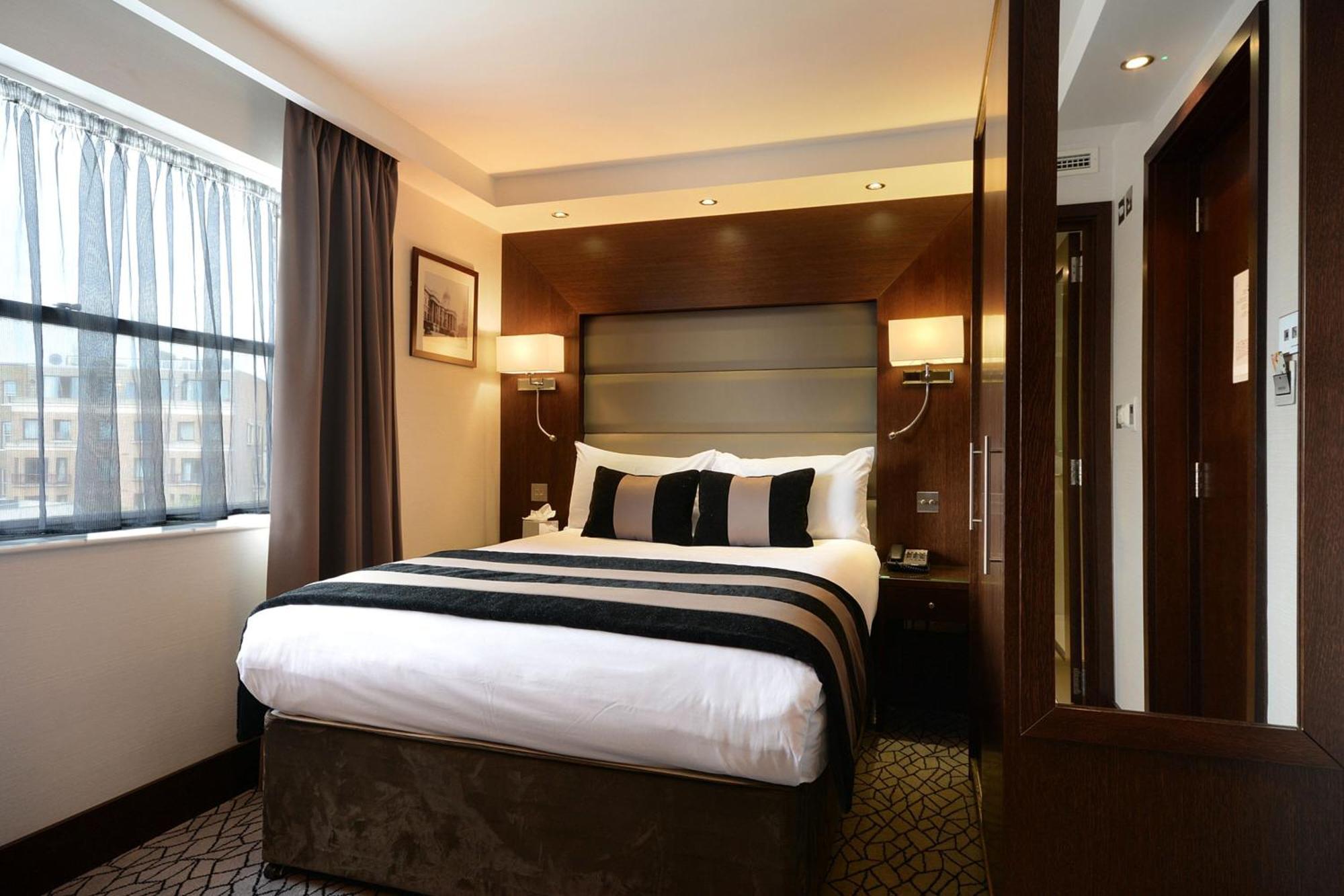 Park Grand London Kensington Hotel Exterior photo