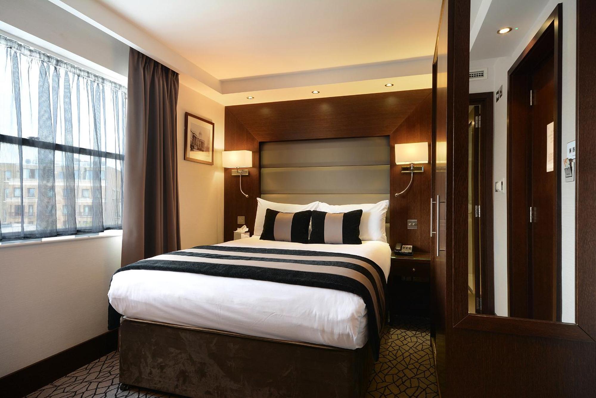 Park Grand London Kensington Hotel Exterior photo